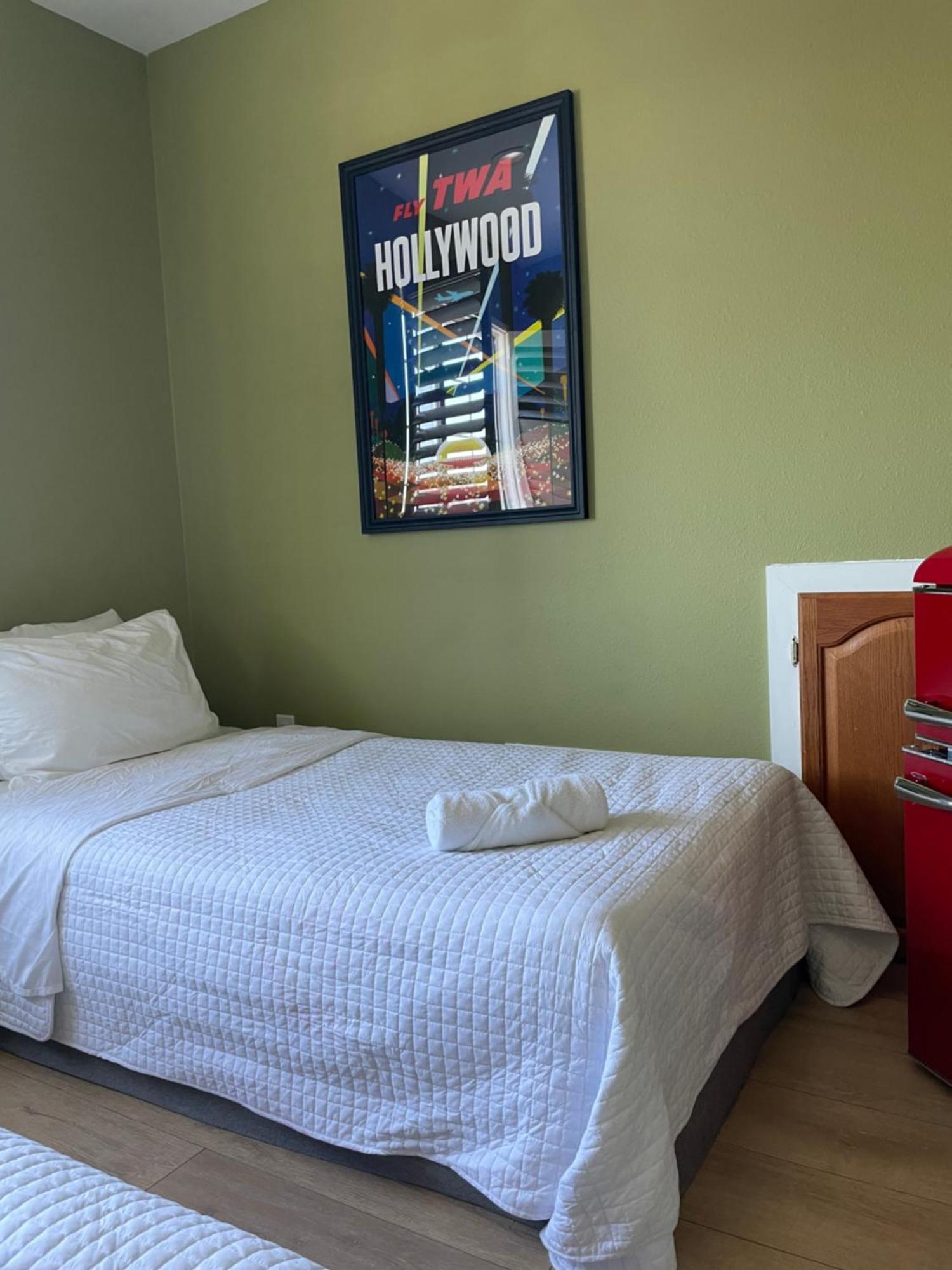 Private Room In Los Angeles La With Tv & Wifi & Ac & View Of Hollywood Sign & Private Fridge & Shared Kitchen!!! Екстер'єр фото